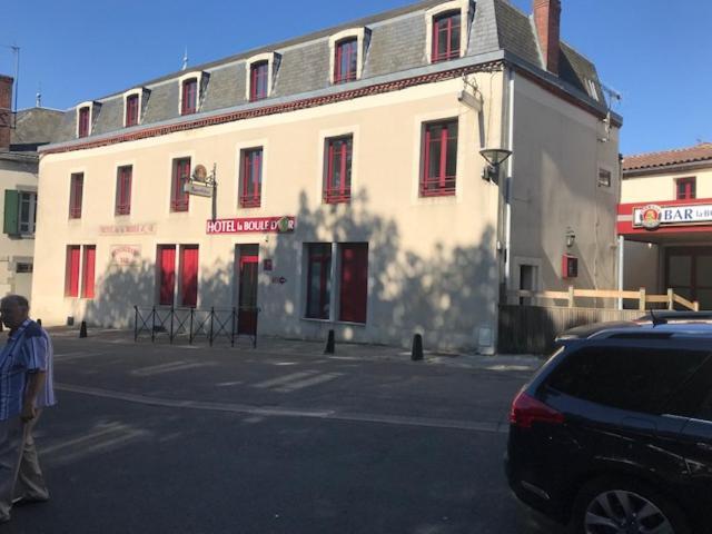 La Boule D'Or Hotell Pouzauges Eksteriør bilde